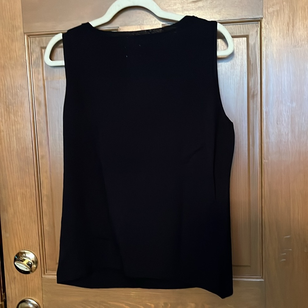 Chico’s Black Sleeveless V-neck Knit Top - Picture 4 of 4